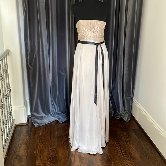 Silk Beige Strapless Gown British Designer from Coastal UK Size 8 (US 0) - Picture 1 of 2